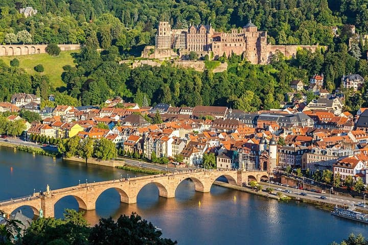 The Old Town & Castle.