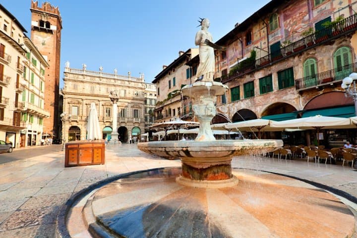 Verona Private Guided Walking Tour, Romeo & Juliet and More
