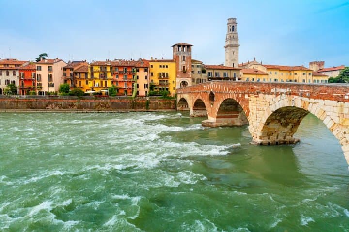 Verona Private Guided Walking Tour, Romeo & Juliet and More
