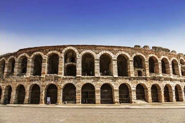 Verona Private Guided Walking Tour, Romeo & Juliet and More