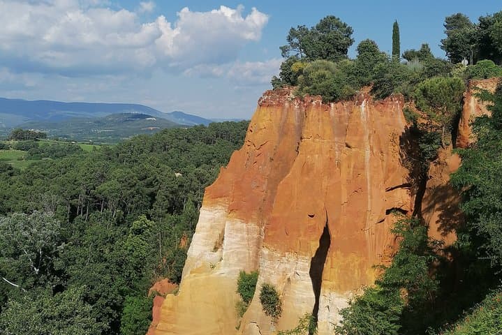 Private Full Day Tour Villages of the Luberon from Avignon