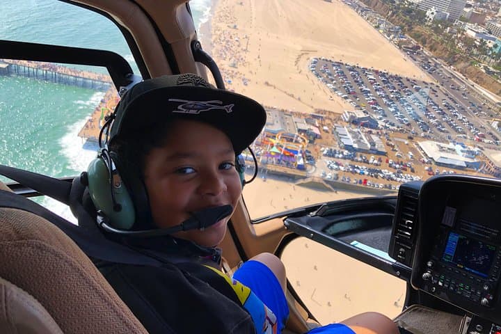 Hollywood and Beaches 50-Minute Helicopter Tour