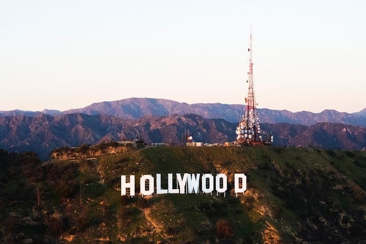 Hollywood and Beaches 50-Minute Helicopter Tour