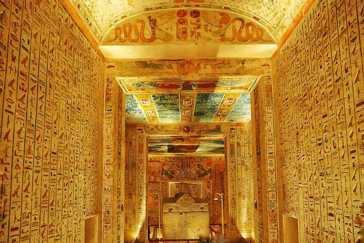 Valley of the Kings, Luxor ,West Bank Egypt ,Tomb of Ramses III ,Tomb of Ramases IX ,Tomb of Merenptah ,Tomb of King Tutankhamun (Tut), Luxor Travels.