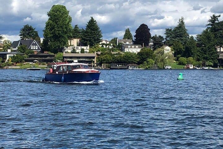One-Hour Private Seattle Sightseeing Cruise - BYOB!