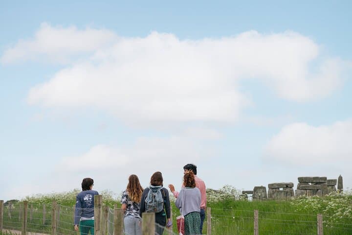 Personal encounter with Stonehenge before venturing into undiscovered England