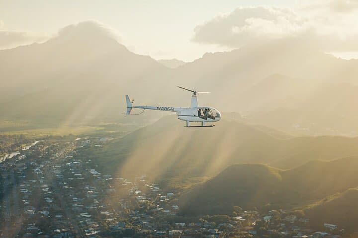 Private 60 Minutes Helicopter Tour in Honolulu