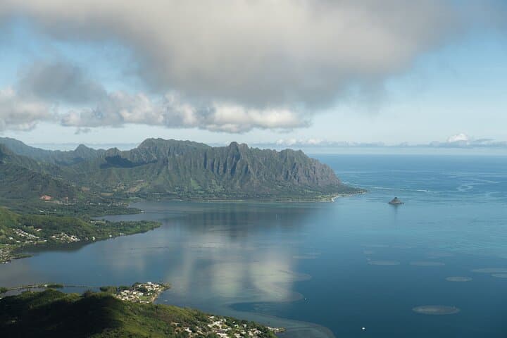 Private 60 Minutes Helicopter Tour in Honolulu