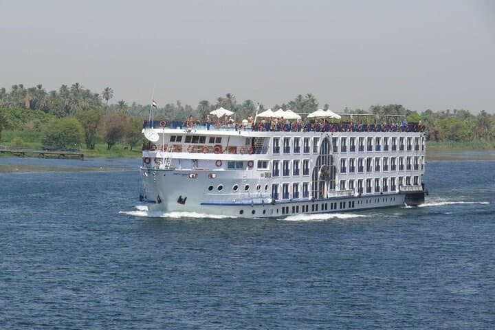 4 Day Nile Cruise Aswan to Luxor Abu simbel Hot Air Balloon