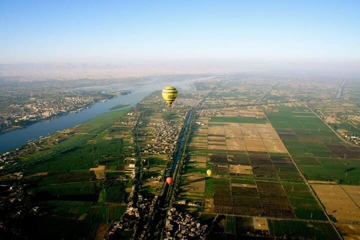 4 Day Nile Cruise Aswan to Luxor Abu simbel Hot Air Balloon
