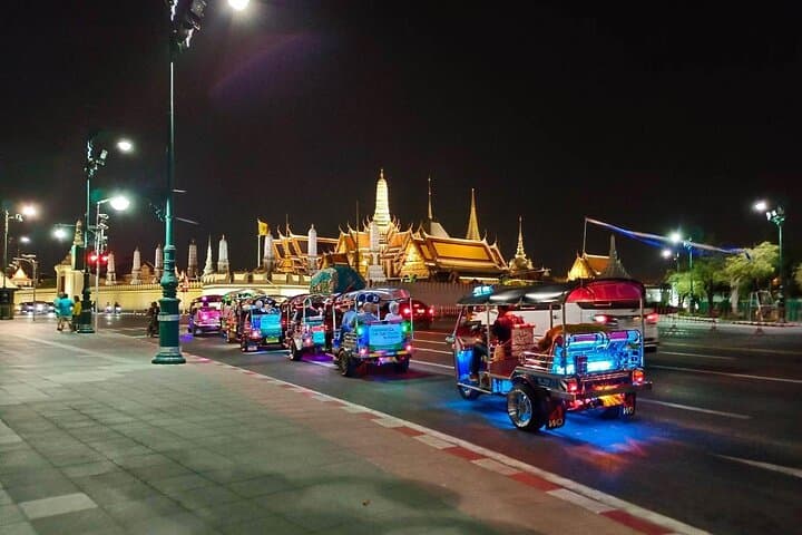 Tuk Tuk Tour Bangkok by Nighttime Sightseeing