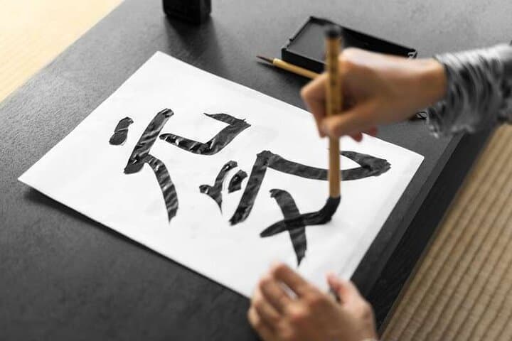 Calligraphy Workshop in Namba, Dotonbori