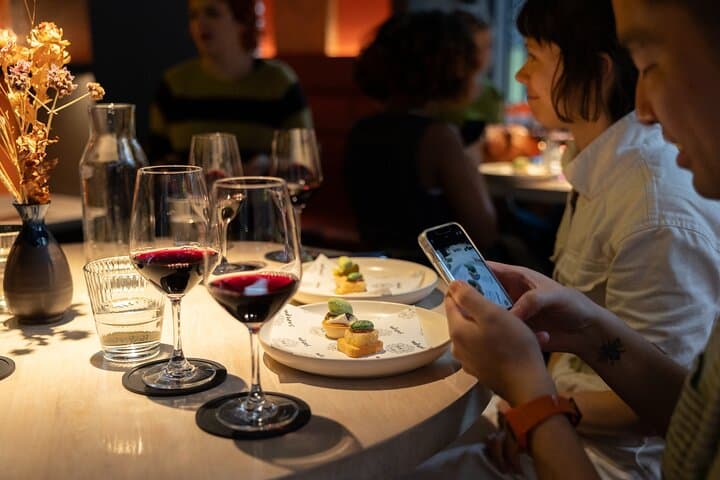 Four hour walking wine tasting tour of Manchester's best bars