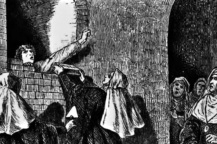 Bordeaux Ghost Tour: Crimes, Legends & Haunting Tales