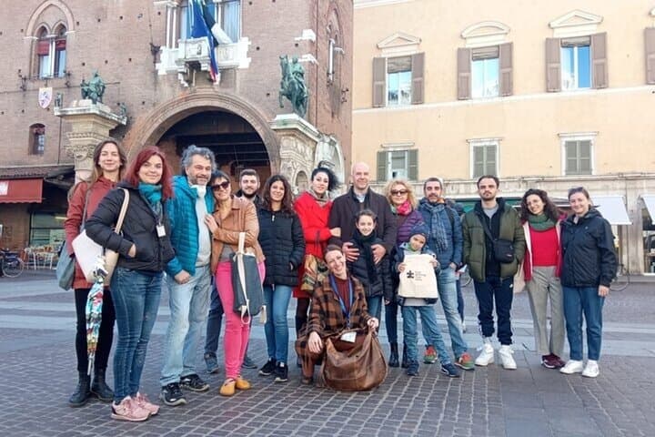 Historic Center Walking Tour in Bologna
