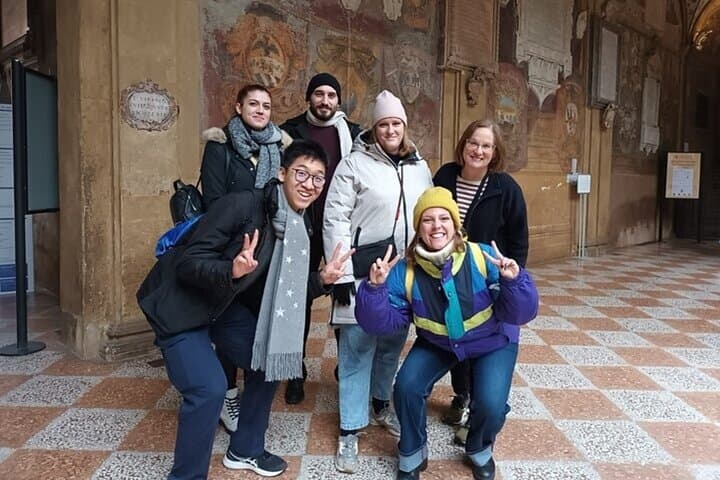 Historic Center Walking Tour in Bologna