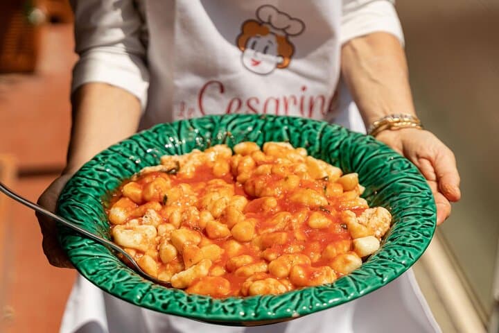 Cesarine: Pasta & Tiramisu Class at Local's Home in Genoa