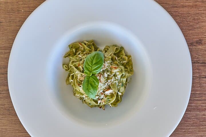 Cooking class in a villa with Palermo view