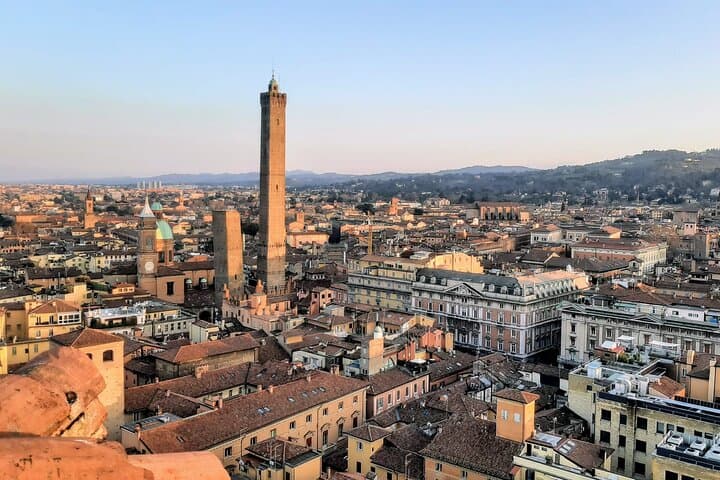 Gelato Crawl Tour Bologna: See Italy's Food Capital in a New Way