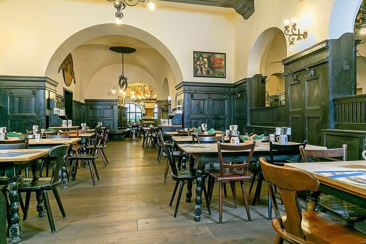 Private Munich Beer Hall Tour with 3-Course Meal & Beer Tastings