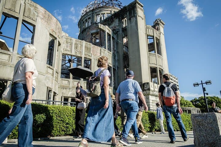 Walking through Peace Park – guided storytelling