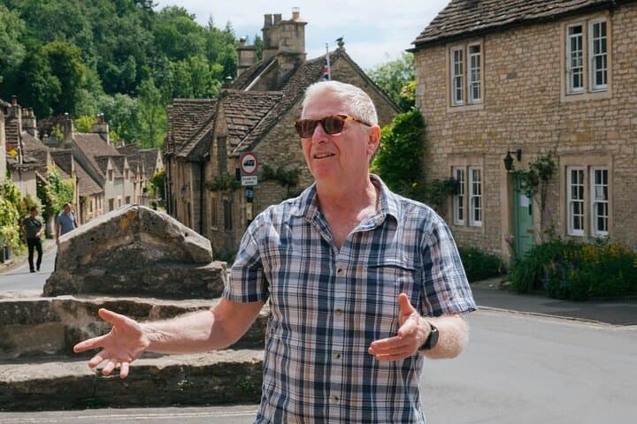 Tour guide, Max