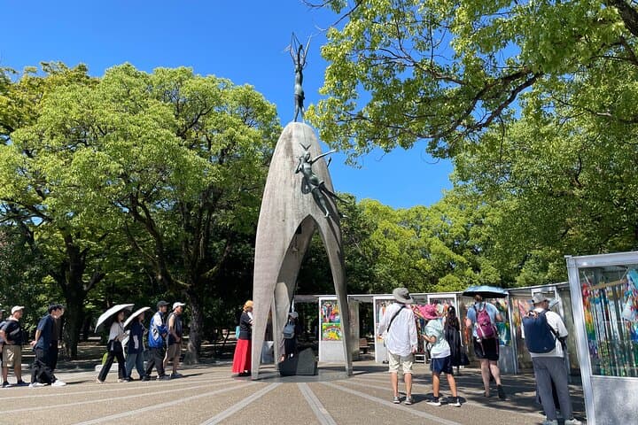 Private Hiroshima Peace Memorial & City Tour with Local Guide