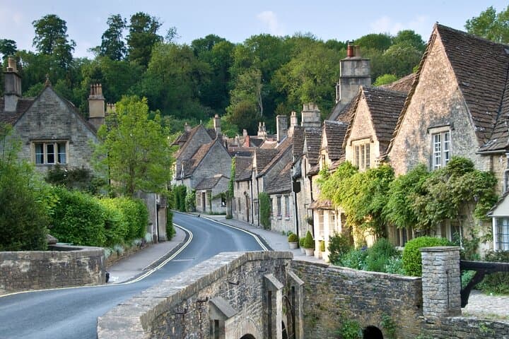 cotswolds-castle combe