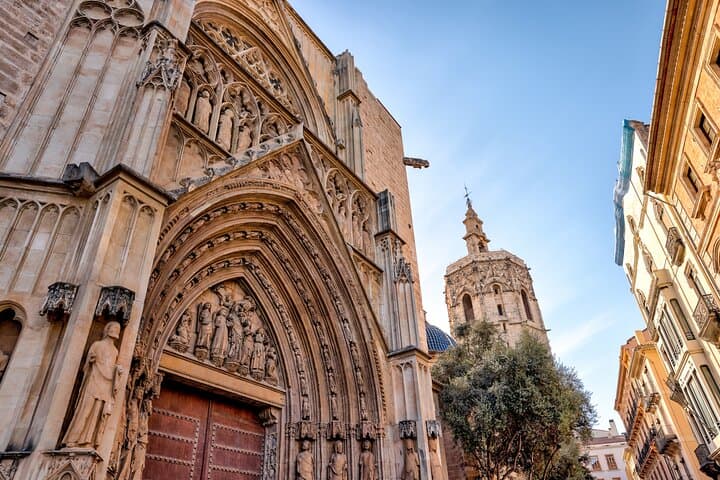Guided Tour of the Historic Center of Valencia