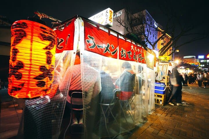 With our Yatai Tour, we will bring you to these Open Air Food Stalls to experience Fukuoka's Food.