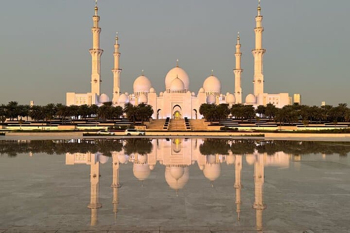 Private Abu Dhabi Half Day City Tour