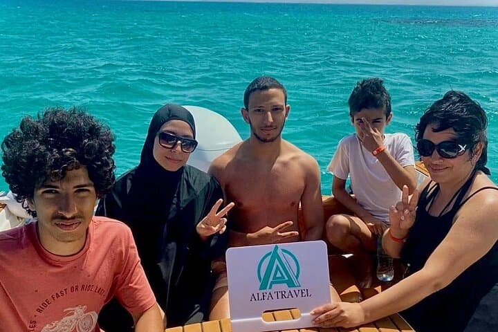 Private Speedboat to 2 Islands, Dolphin & Snorkeling_ Hurghada