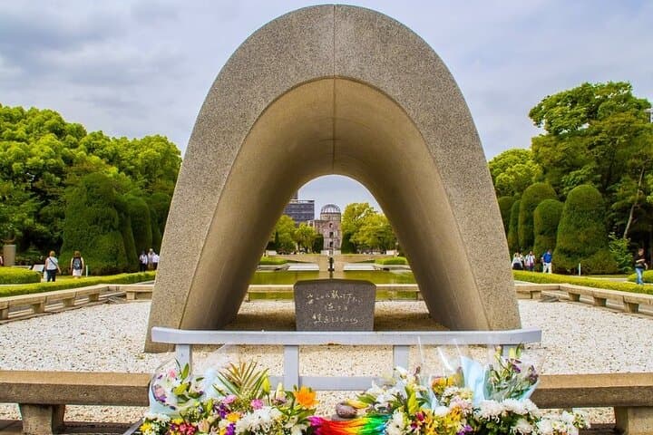 Hiroshima Private Tour: Beyond the Bomb & Hidden Stories