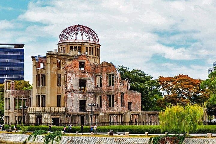 Hiroshima Private Tour: Beyond the Bomb & Hidden Stories