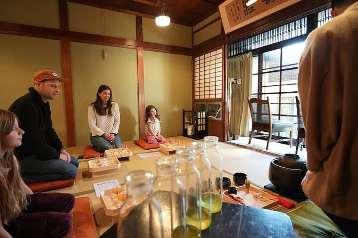 Nara:Tea Tasting&Private Tea Ceremony -Master Matcha Making-