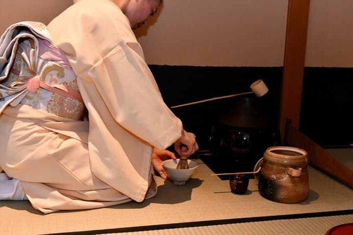Kimono Tea Ceremony Experience at Kyoto Orizuruya Gion