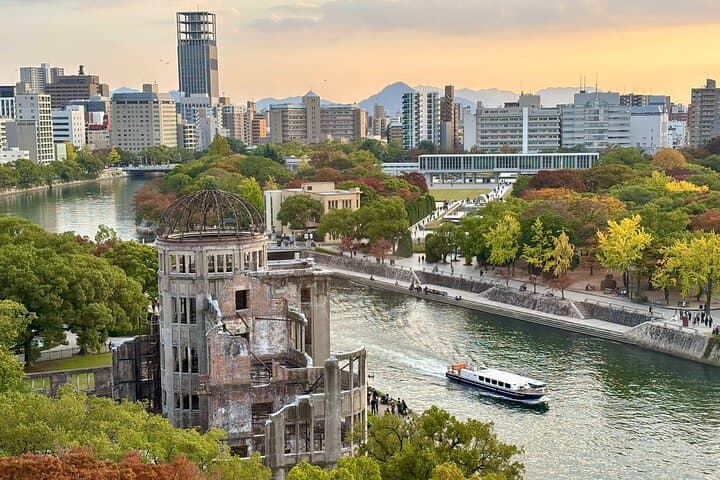 A-Bomb Dome & Peace Park – panoramic city view
