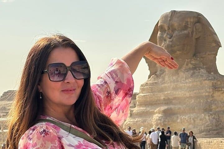 Full Day Tour to The Giza Pyramids Sphinx Sakkara and Memphis