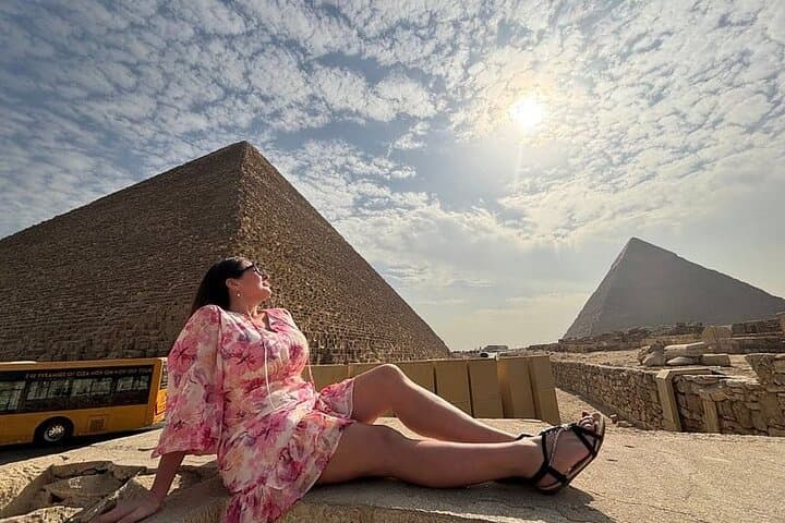 Full Day Tour to The Giza Pyramids Sphinx Sakkara and Memphis