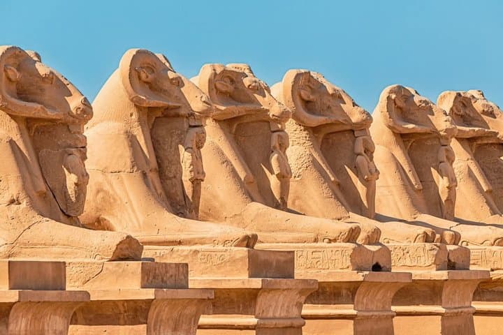 Private Full Day Tour to East and West Banks of Luxor