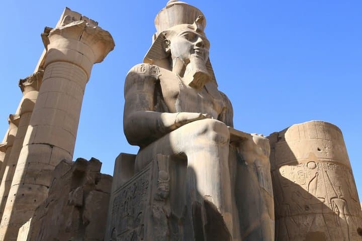 Private Full Day Tour to East and West Banks of Luxor
