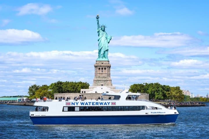 50 Minute NYC Statue of Liberty Scenic Cruise