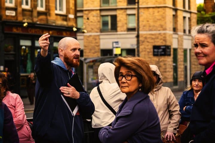 History of Glasgow Walking Tour With A Comedian